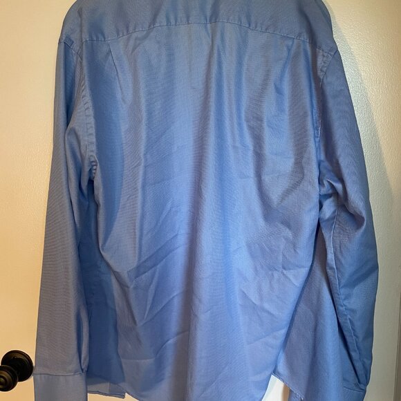 17.5 34/35 Van Heusen Pique Wrinkle Free Blue Button Down - Picture 6 of 6